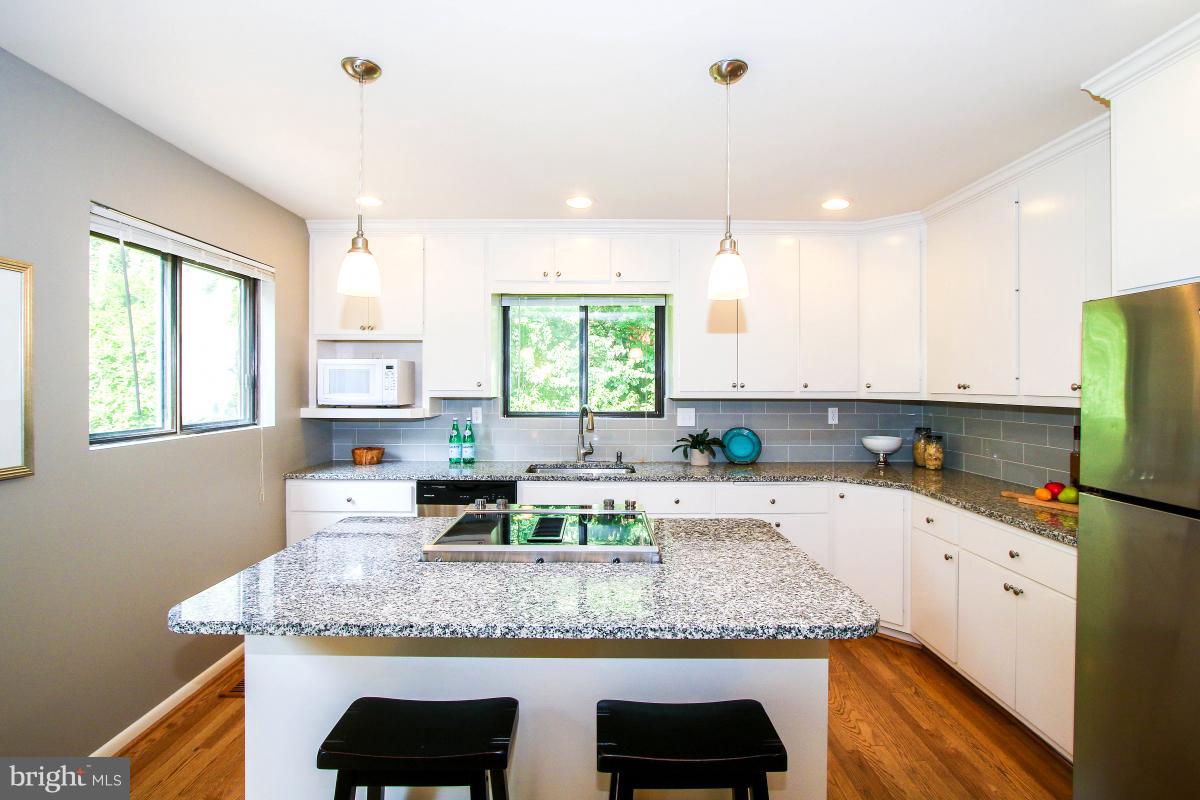 7610 Carteret Road Bethesda, MD 20817 - Photo 9 of 30 Kitchen