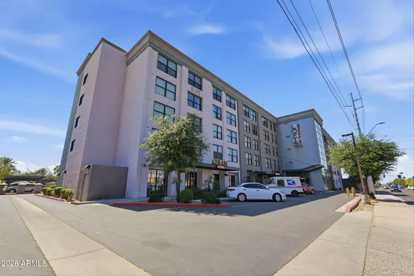 $289,900 | 535 West Thomas Road, Unit 210, Phoenix, AZ 85013