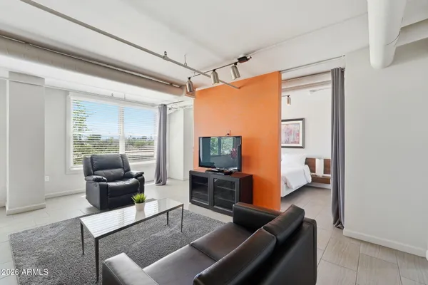 $289,900 | 535 West Thomas Road, Unit 210, Phoenix, AZ 85013