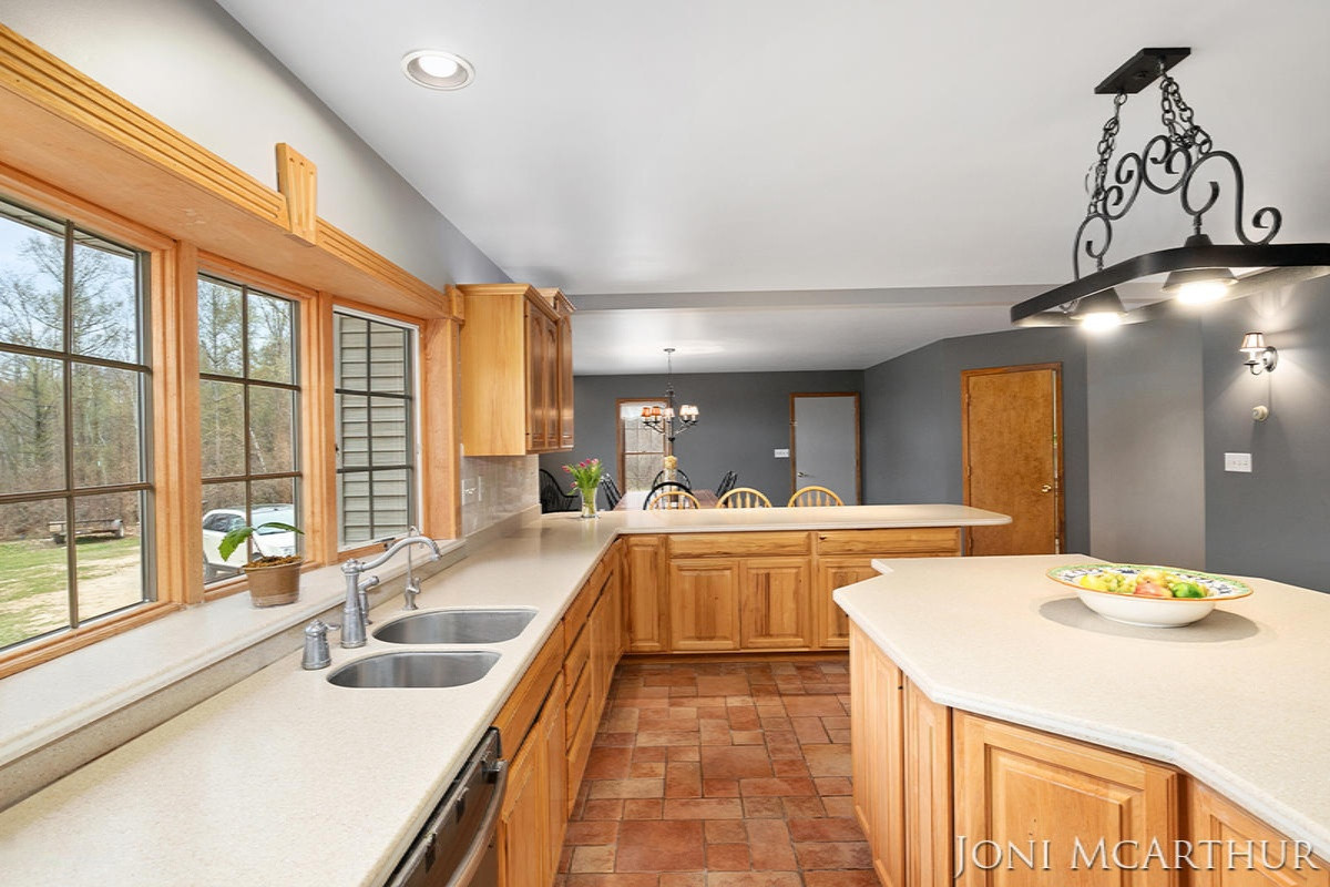 358 Potter Place Stanton, MI 48888 - Photo 11 of 48 IMG_1010