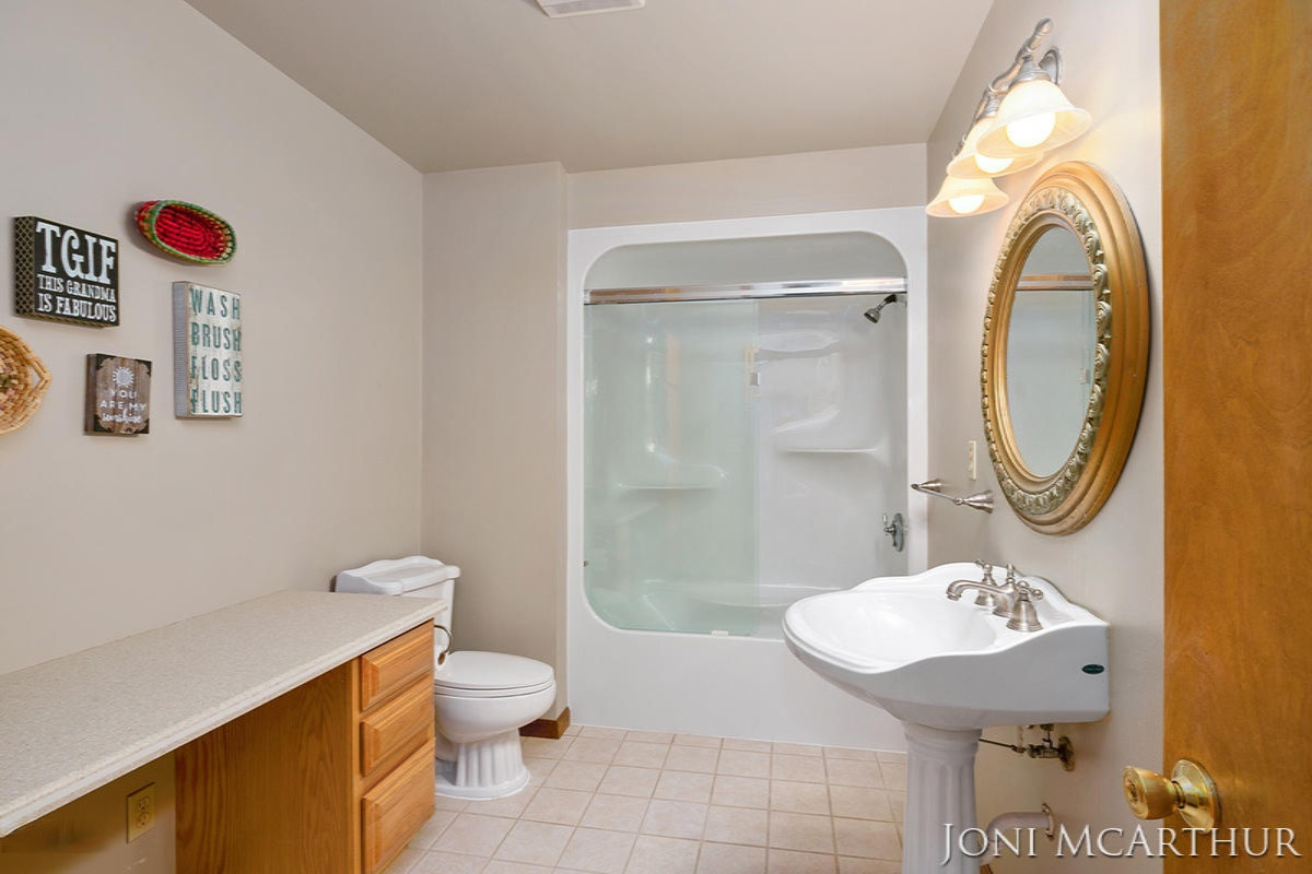 358 Potter Place Stanton, MI 48888 - Photo 19 of 48 IMG_1018