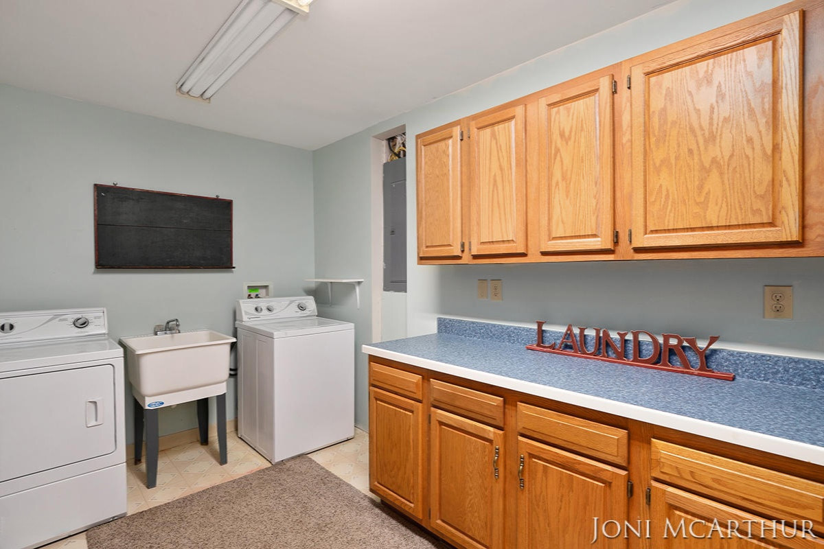 358 Potter Place Stanton, MI 48888 - Photo 25 of 48 IMG_1024