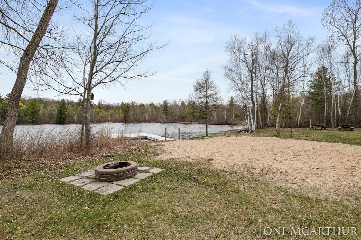 358 Potter Place Stanton, MI 48888 - Photo 33 of 48 IMG_1032