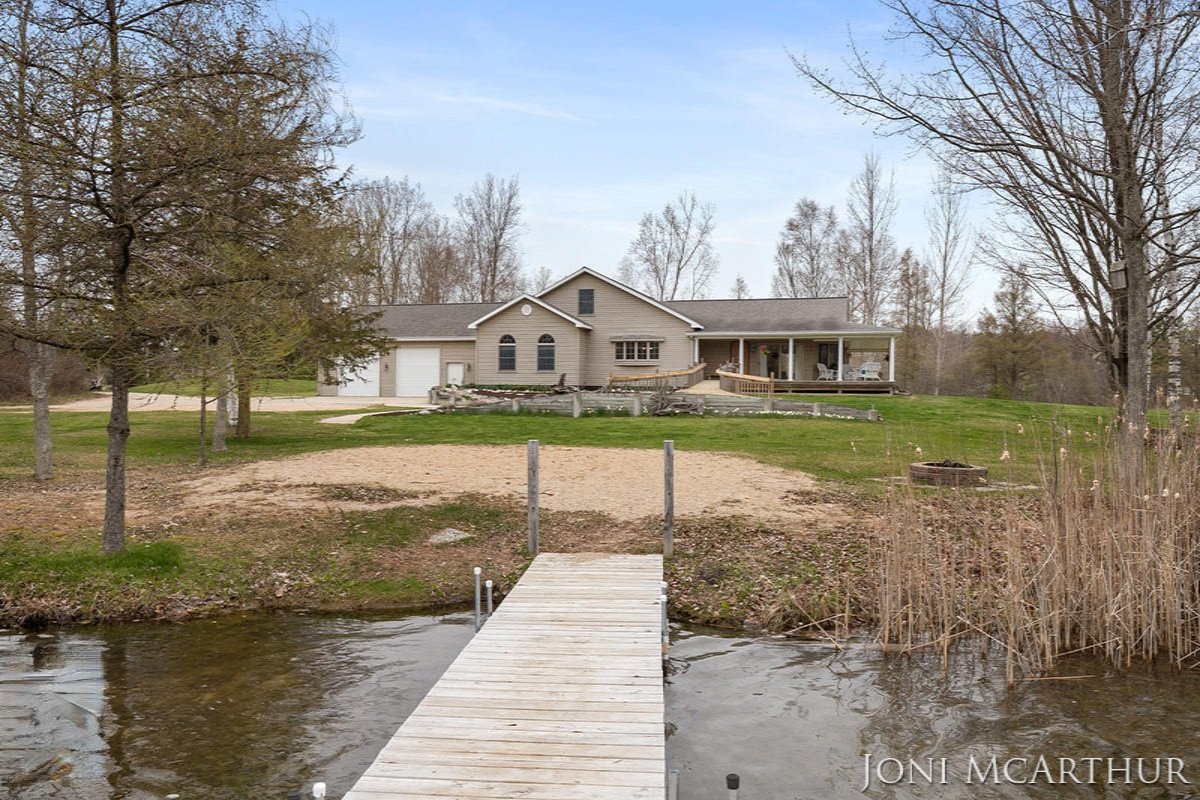 358 Potter Place Stanton, MI 48888 - Photo 37 of 48 IMG_1036