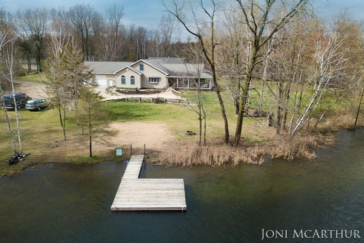 358 Potter Place Stanton, MI 48888 - Photo 43 of 48 O5WF8vqA