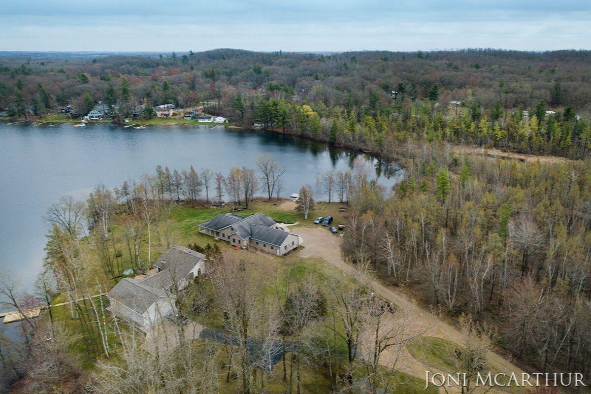 358 Potter Place Stanton, MI 48888 - Photo 45 of 48 rkBG7Olg