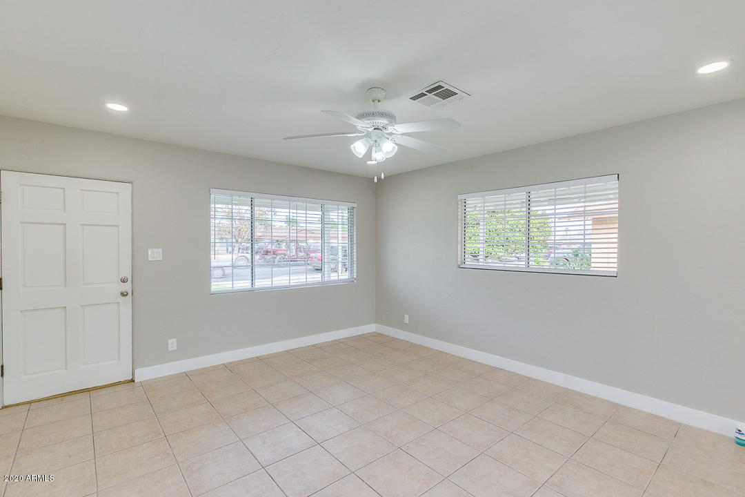 2807 West Bethany Home Road Phoenix, AZ 85017 - Photo 6 of 27 06-Bethany