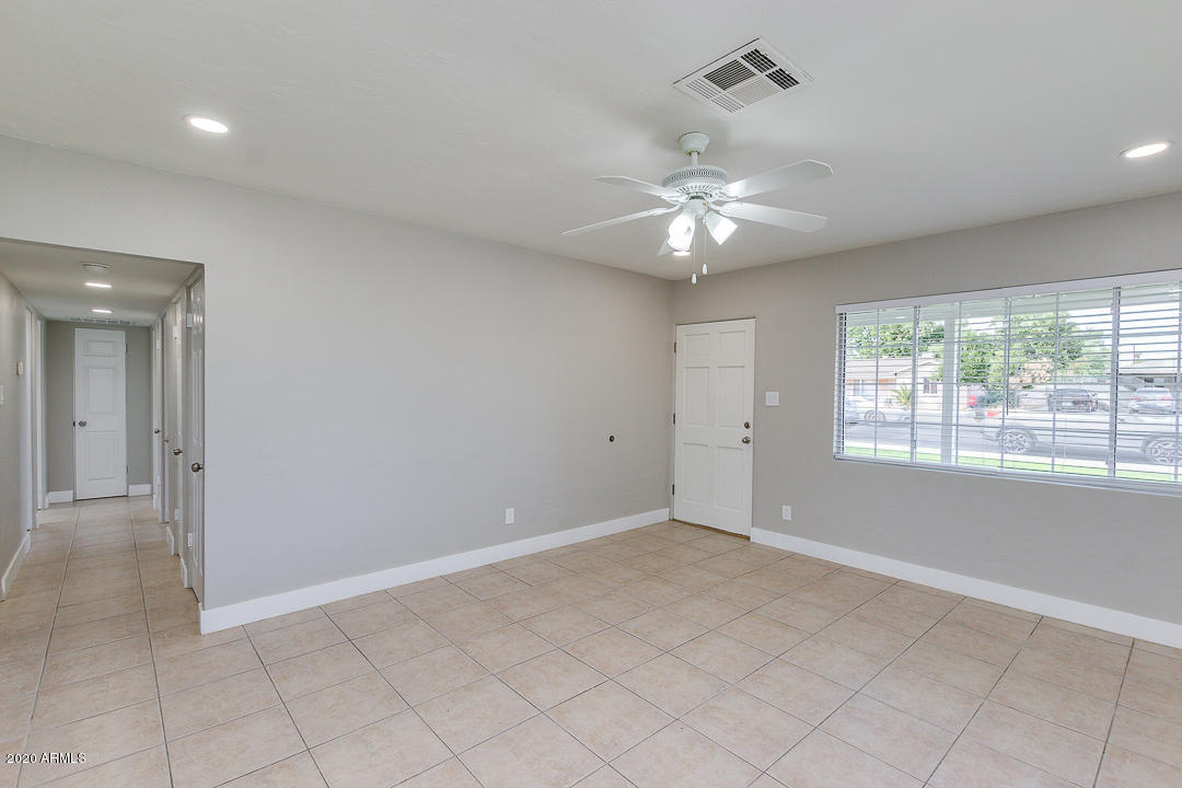 2807 West Bethany Home Road Phoenix, AZ 85017 - Photo 7 of 27 07-Bethany