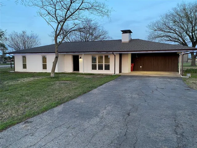 $298,500 | 5772 North State Highway, Bonham, TX 75418