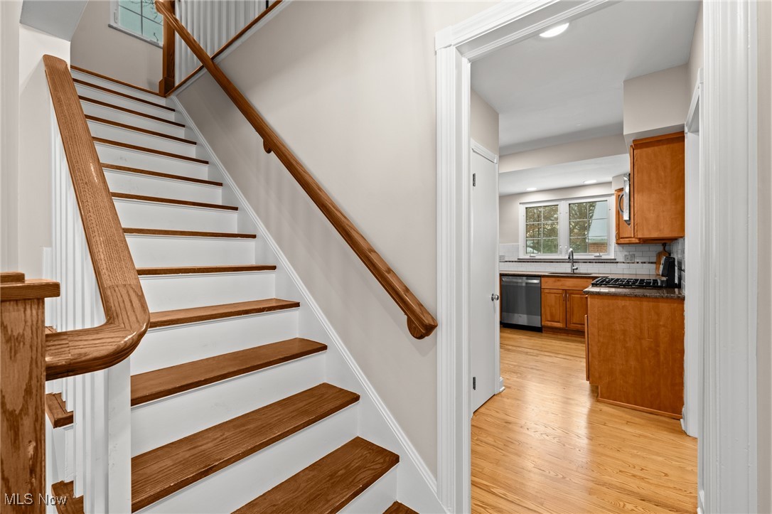 2616 Kerwick Road Cleveland, OH 44118 - Photo 27 of 50 Gallery Image 27