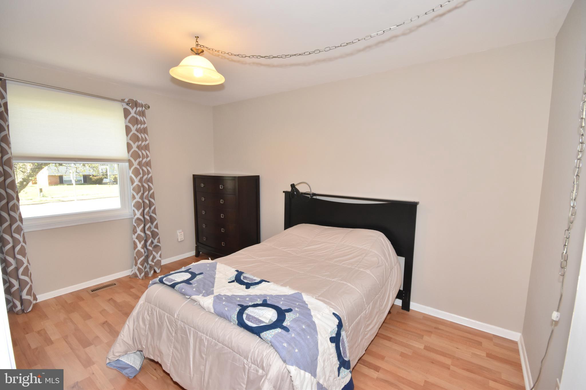 8615 Weems Road Manassas, VA 20110 - Photo 11 of 19 Gallery Image 11