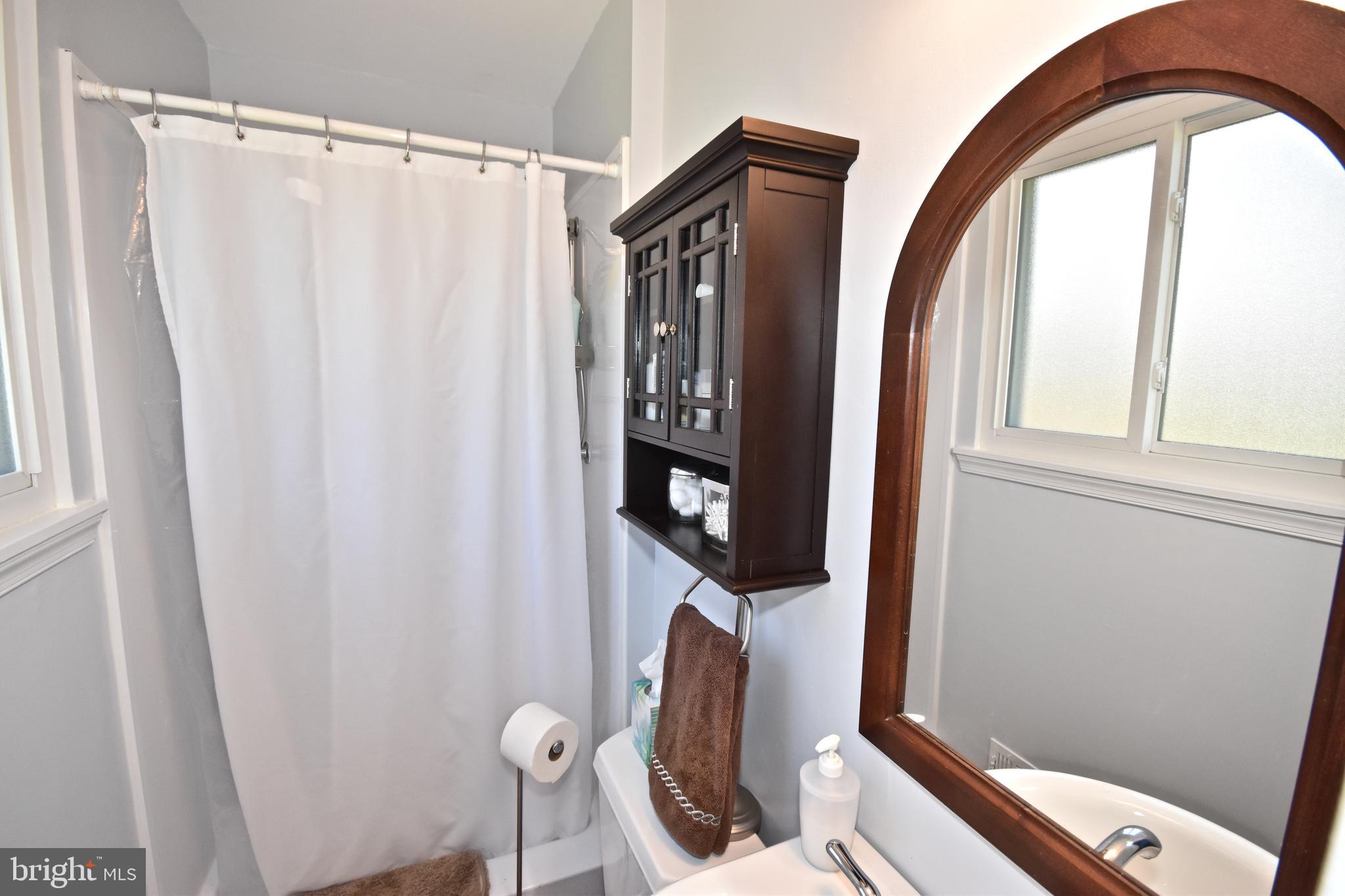 8615 Weems Road Manassas, VA 20110 - Photo 10 of 19 Gallery Image 10