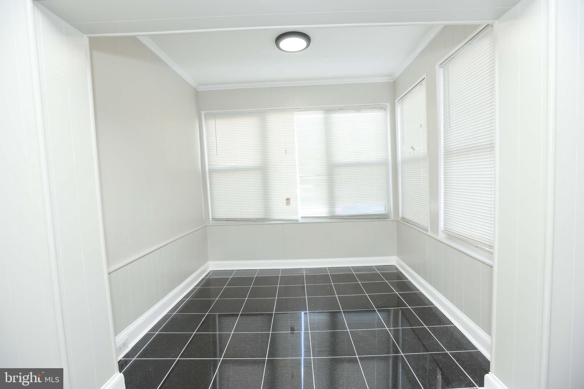 5111 Belair Road Baltimore, MD 21206 - Photo 7 of 35