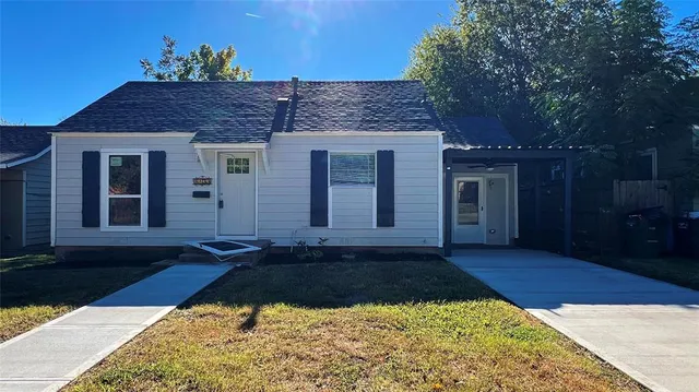 $1,550 | 4133 Alamo Avenue, Fort Worth, TX 76107