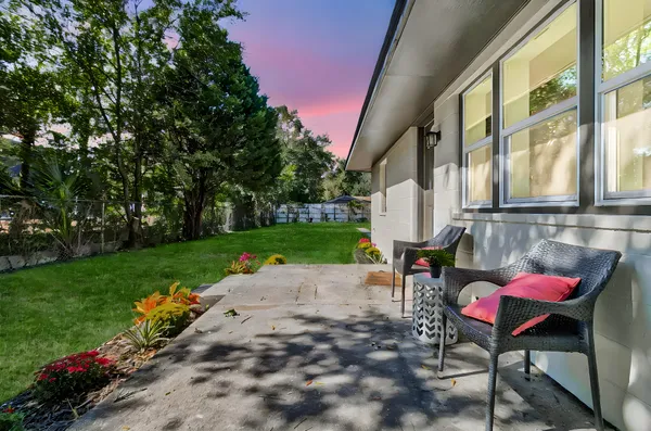 $2,399 | 635 Sequoia Street, Charleston, SC 29407