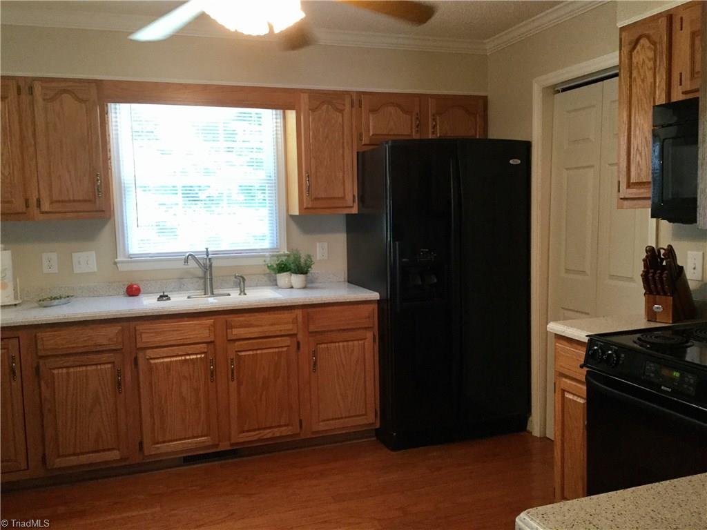 129 Creekside Ridge Drive High Point, NC 27265 - Photo 12 of 14 Gallery Image 12