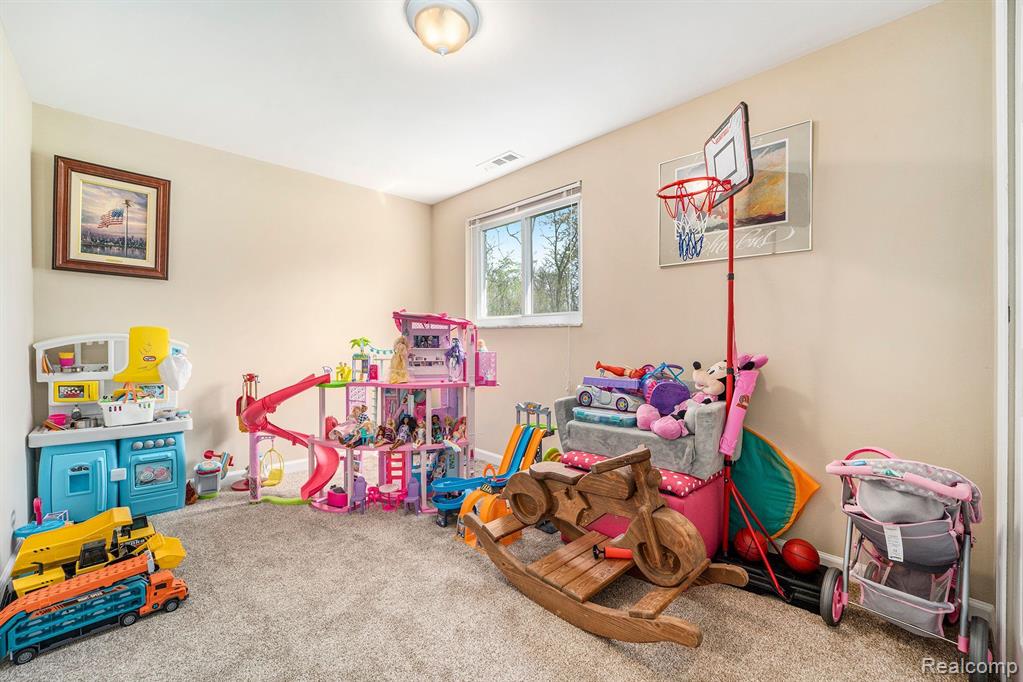 9703 Tower Road South Lyon, MI 48178 - Photo 21 of 36