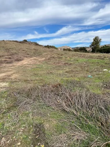 $310,000 | 19 Remuda Drive, Temecula, CA 92592