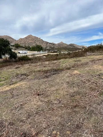 $310,000 | 19 Remuda Drive, Temecula, CA 92592