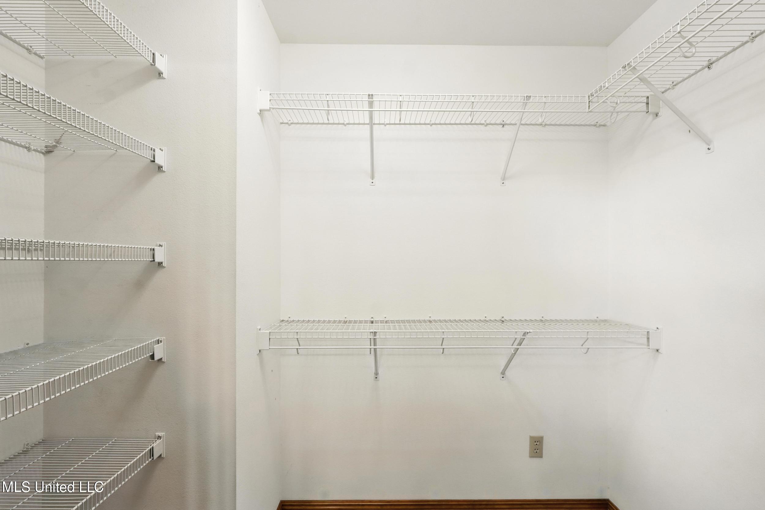 11362 Old Kiln Road Picayune, MS 39466 - Photo 15 of 40 15_master closet