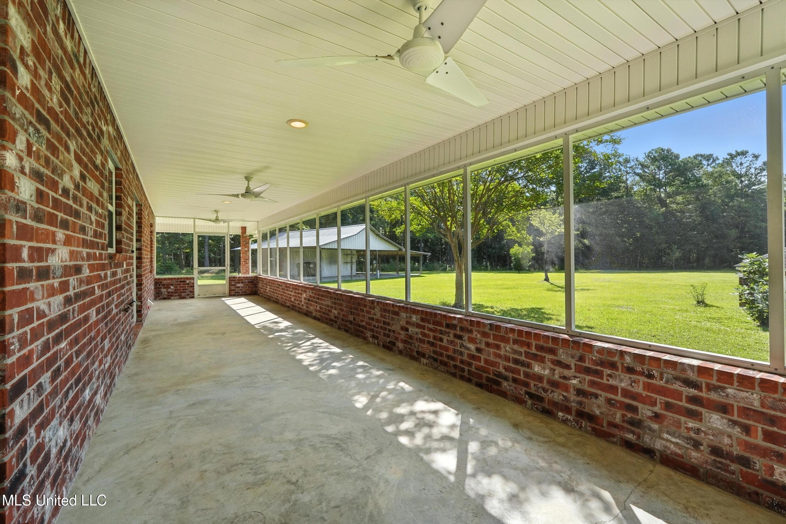 11362 Old Kiln Road Picayune, MS 39466 - Photo 21 of 40 21_screened porch 2