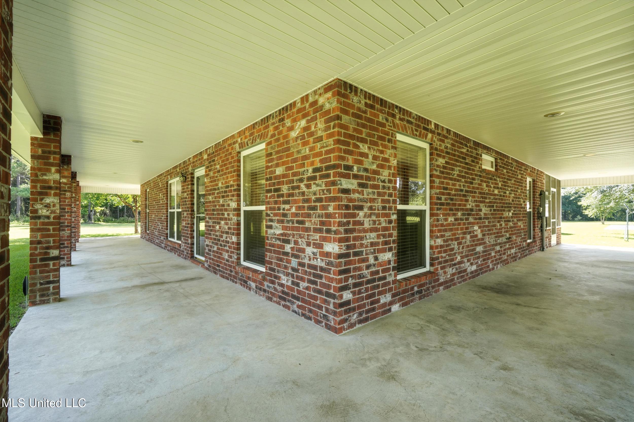 11362 Old Kiln Road Picayune, MS 39466 - Photo 24 of 40 24_front and right side porch