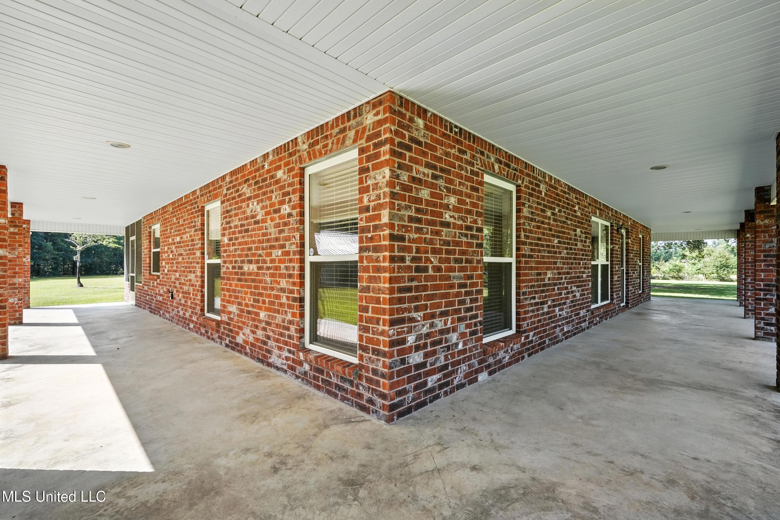 11362 Old Kiln Road Picayune, MS 39466 - Photo 25 of 40 25_front and left side porch