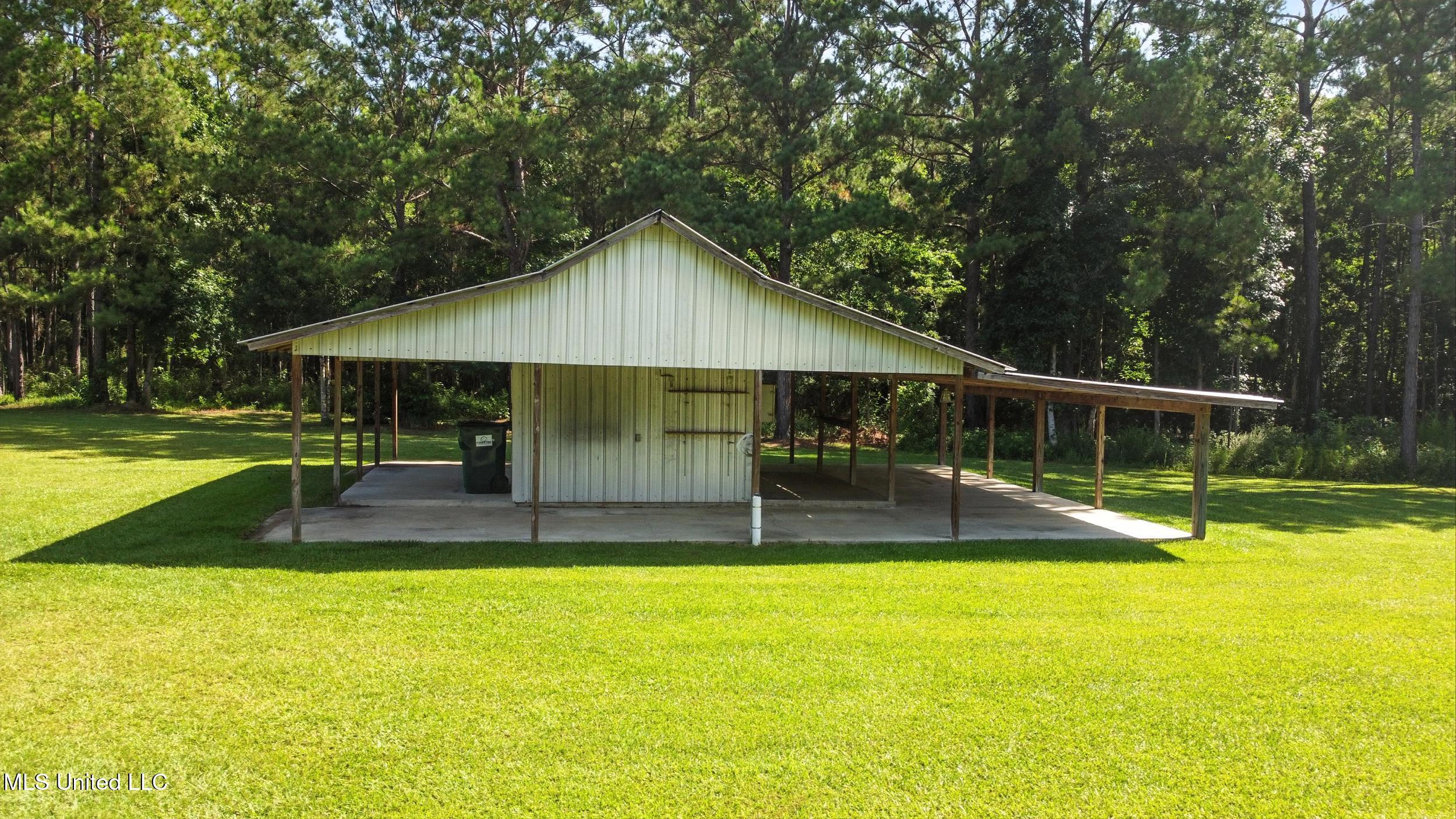 11362 Old Kiln Road Picayune, MS 39466 - Photo 28 of 40 28_barn front elevation