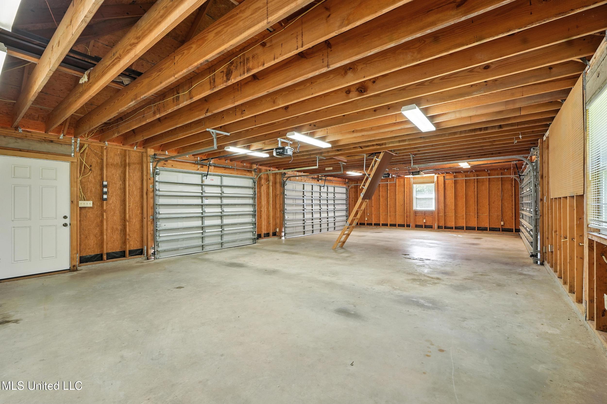 11362 Old Kiln Road Picayune, MS 39466 - Photo 34 of 40 34_garage interior
