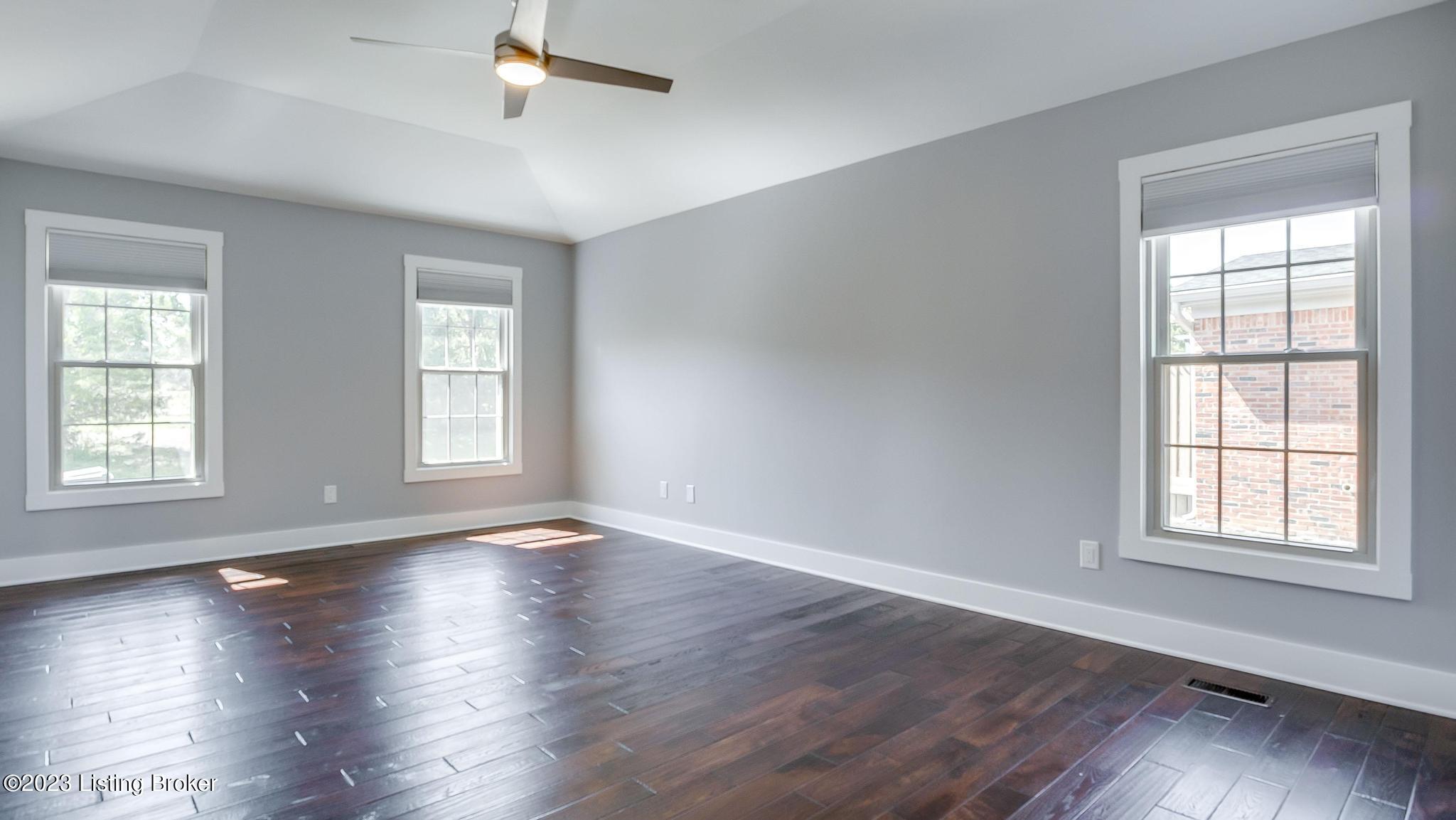 10404 Long Home Road Louisville, KY 40291 - Photo 34 of 71 10404_LongHomeRd_40291_561