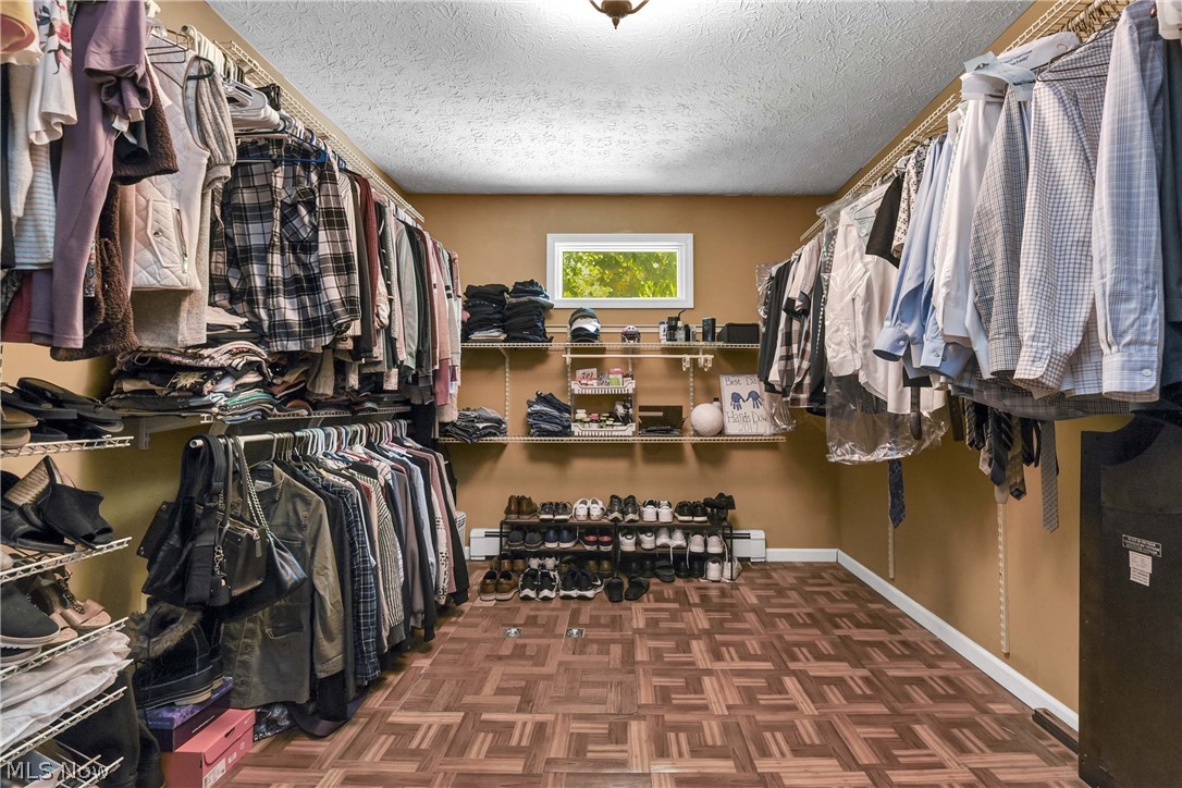 32207 Lake Road Avon Lake, OH 44012 - Photo 19 of 42 Gallery Image 19