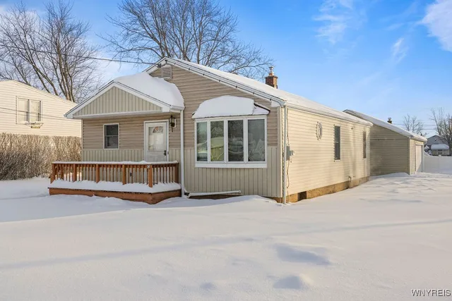 $189,900 | 1033 100th Street, Niagara Falls, NY 14304