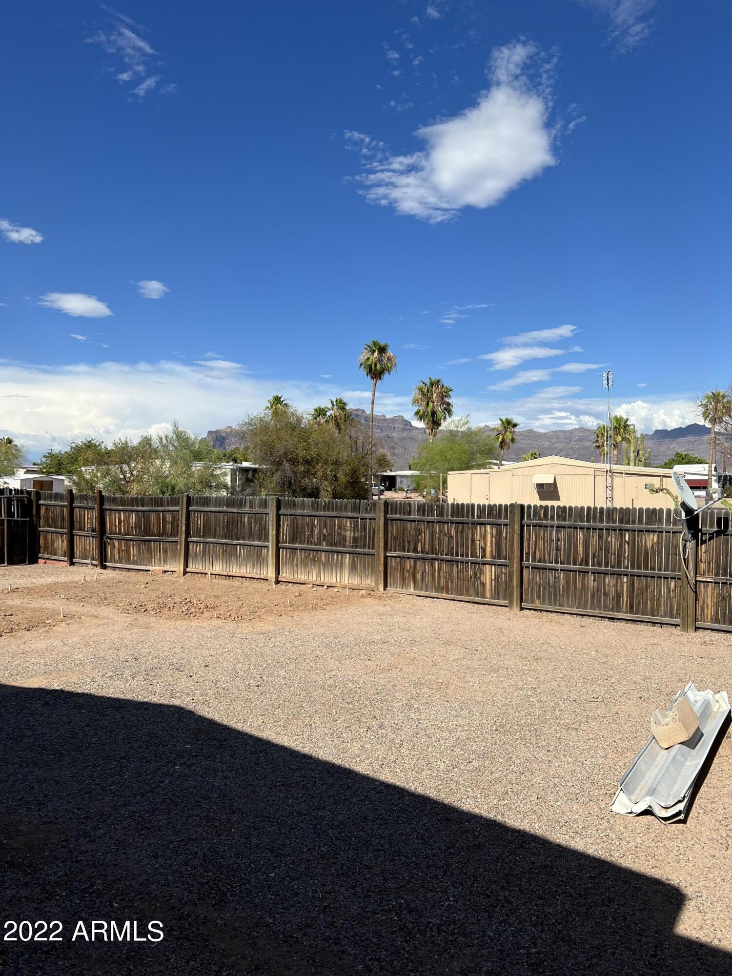 2191 South Tomahawk Road Apache Junction, AZ 85119 - Photo 13 of 15 Backyard view