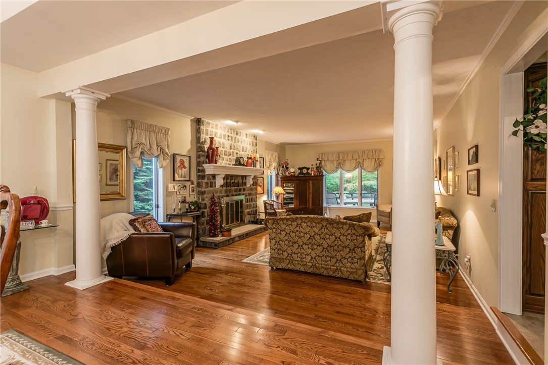 457 Maplewood Lane Webster, NY 14580 - Photo 6 of 50