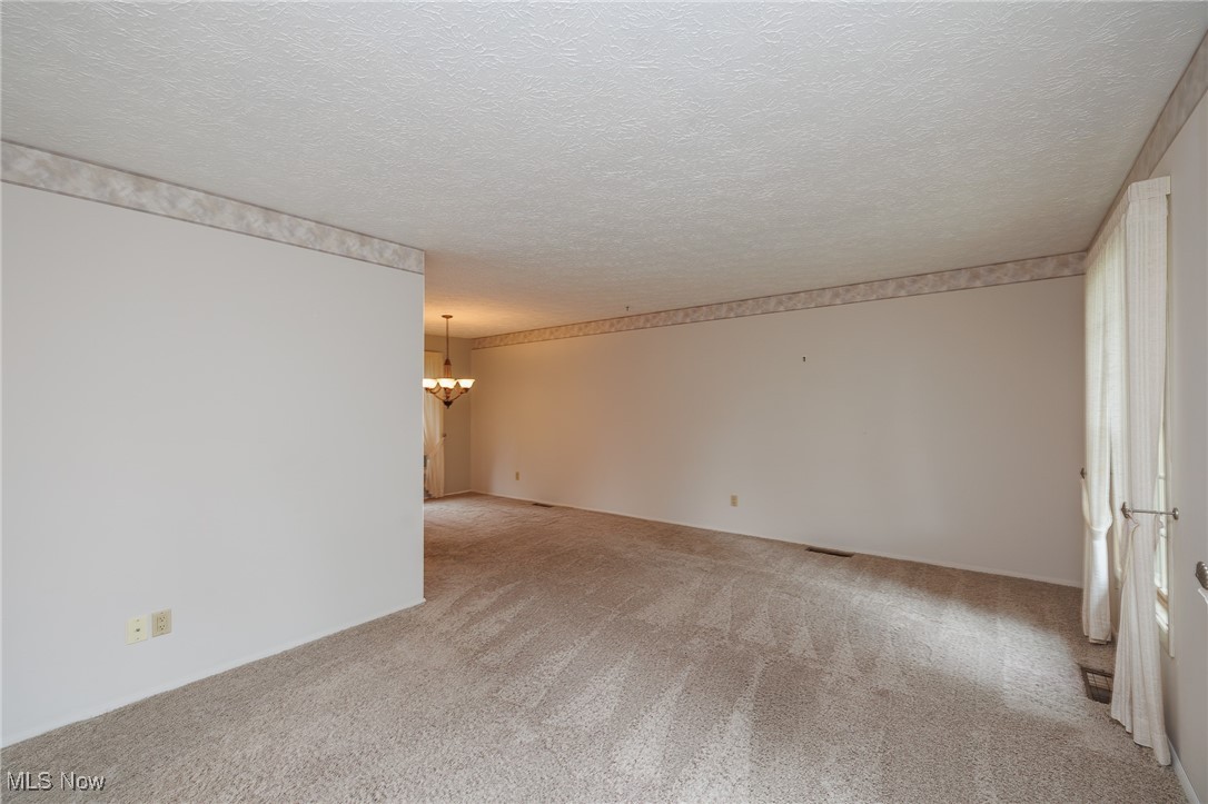 15229 High Point Road Strongsville, OH 44136 - Photo 6 of 32 Gallery Image 6