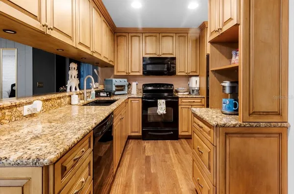 $340,000 | 302 Hutch Court, Brandon, FL 33510