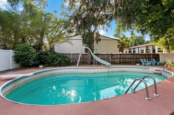 $340,000 | 302 Hutch Court, Brandon, FL 33510