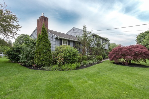 27 Ingleside Road Lexington, MA 02420 - Photo 19 of 21 Gallery Image 19