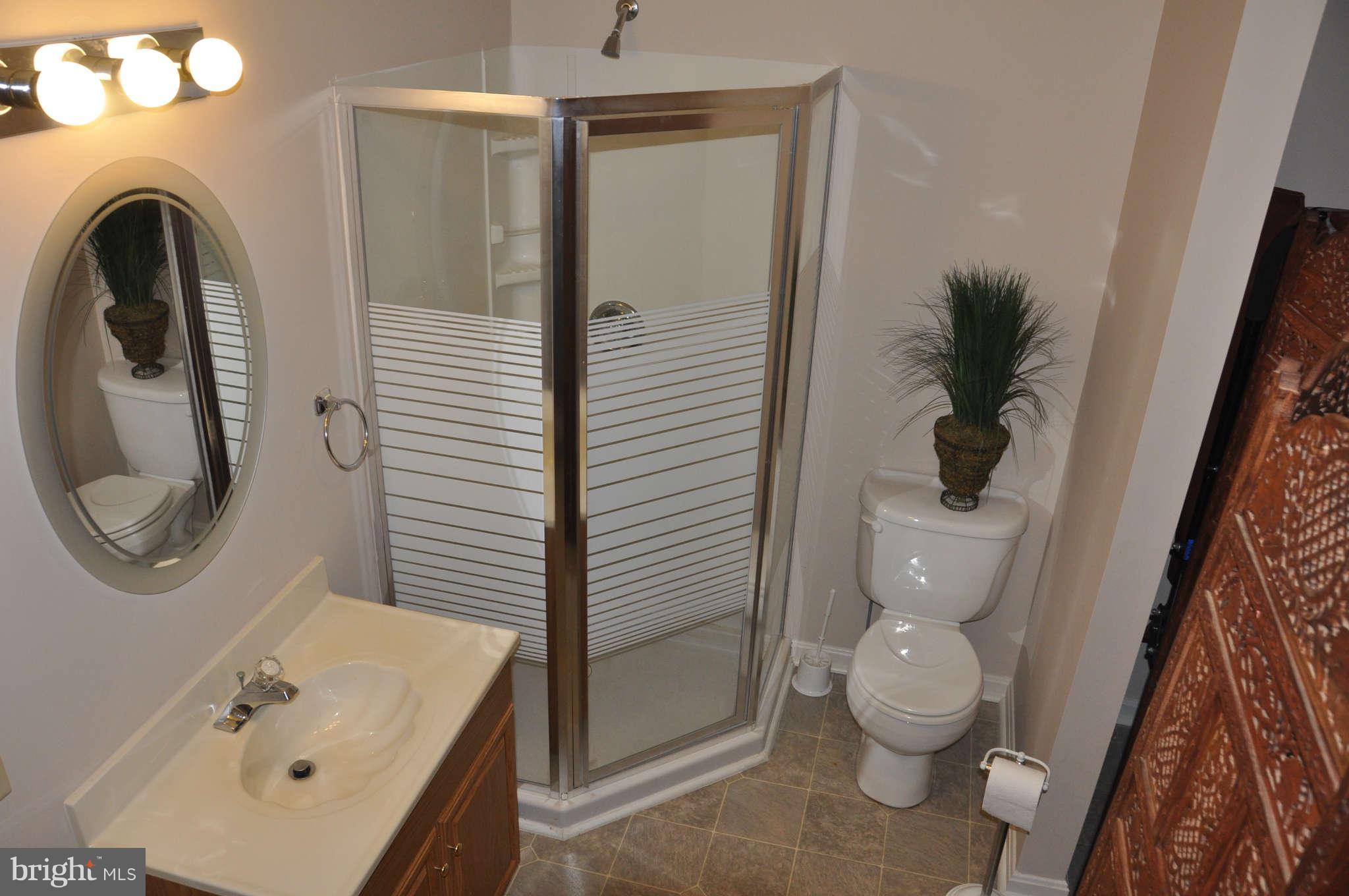 1501 Ridge Forest Way Hanover, MD 21076 - Photo 18 of 25 Bath