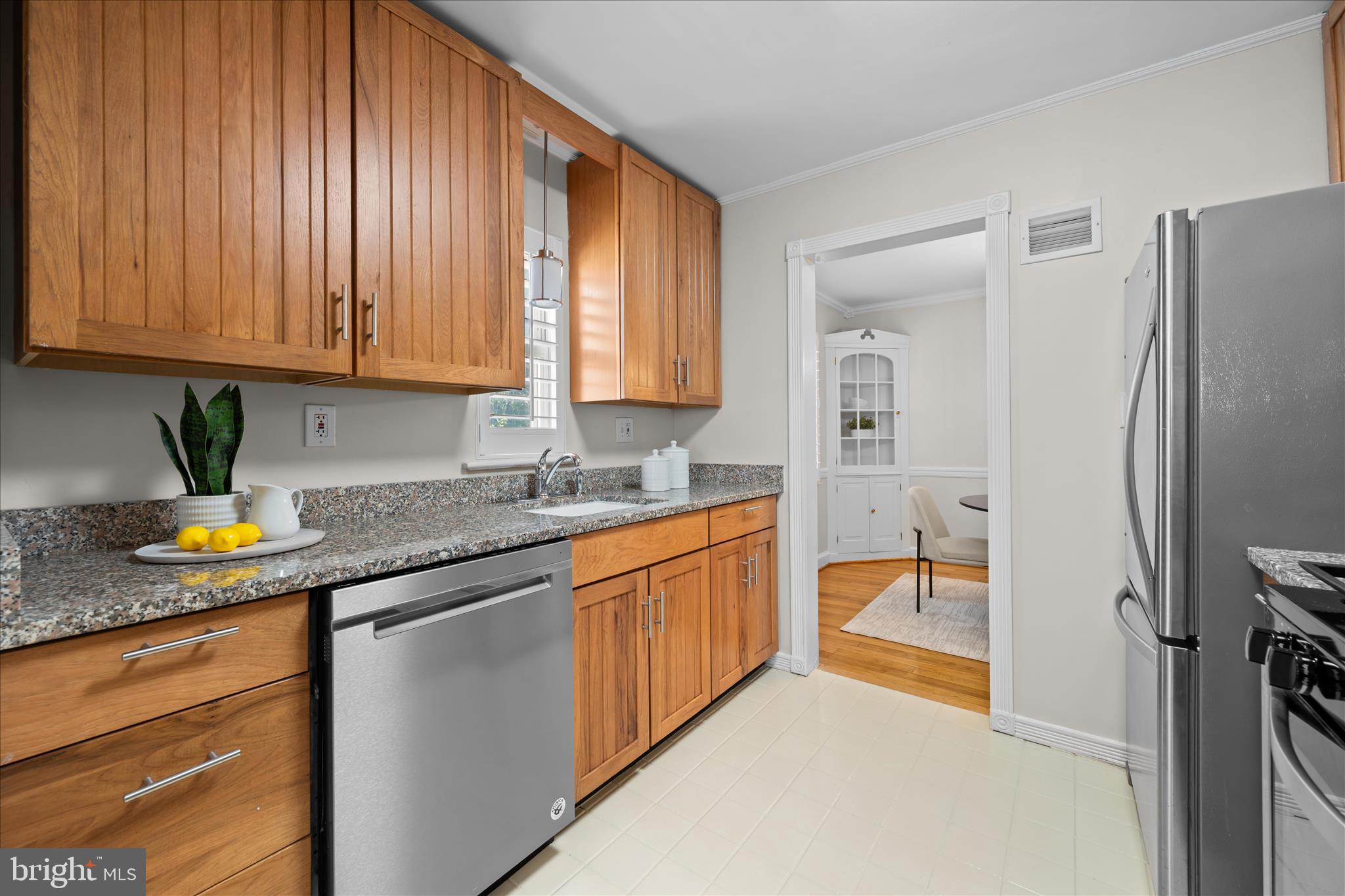 2021 Lansdowne Way Silver Spring, MD 20910 - Photo 17 of 64 Kitchen