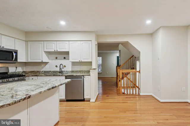 $3,000 | 8889 Papillon Drive, Ellicott City, MD 21043