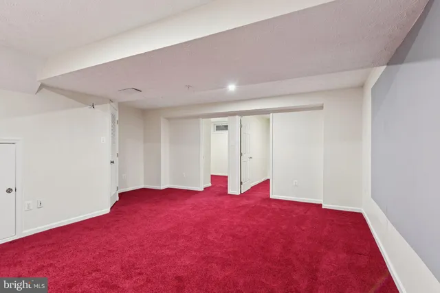 $3,000 | 8889 Papillon Drive, Ellicott City, MD 21043