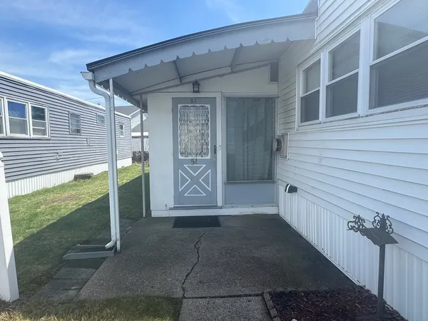 $105,000 | 131 Washington Street, Unit 51, Foxboro, MA 02035