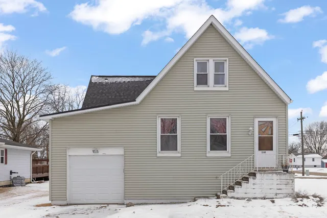 $319,000 | 2145 Root Street, Crest Hill, IL 60403
