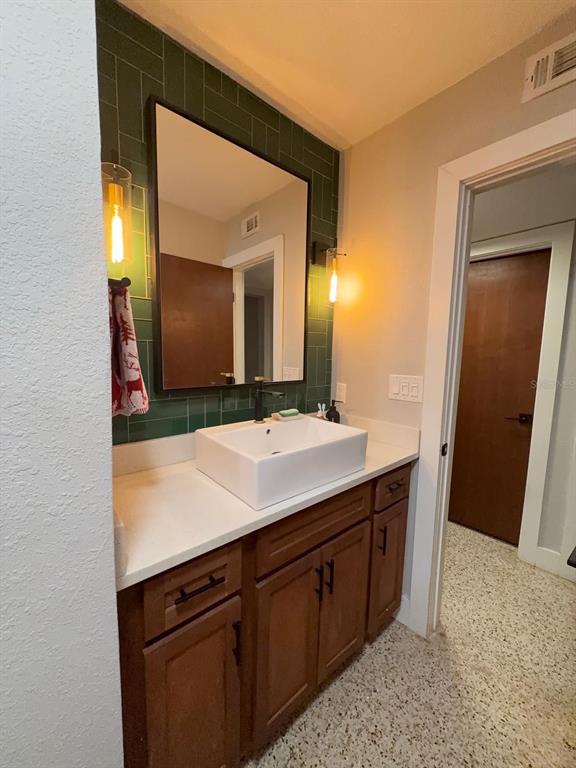 402 Doolittle Street Orlando, FL 32839 - Photo 11 of 18