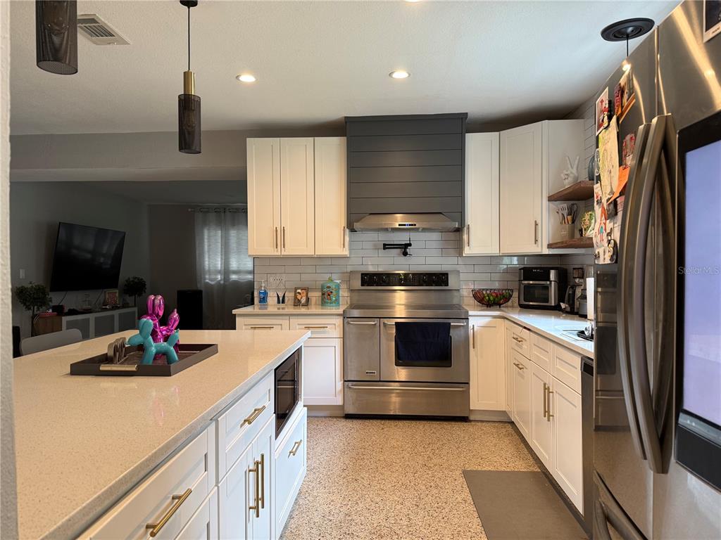 402 Doolittle Street Orlando, FL 32839 - Photo 6 of 18