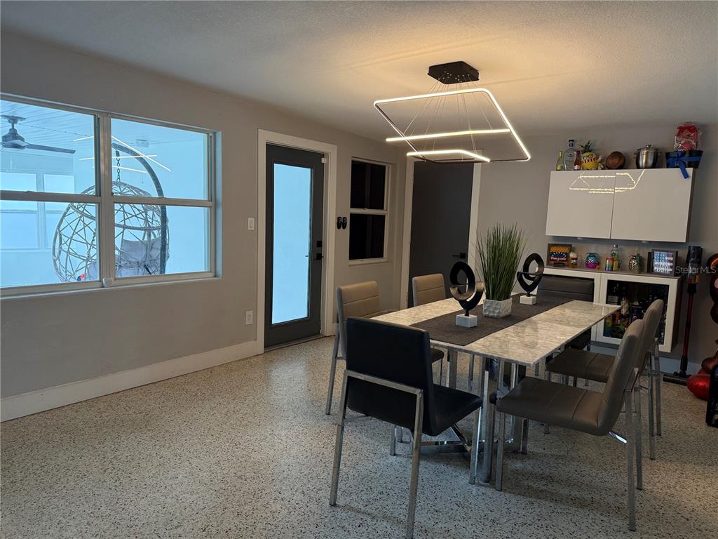 402 Doolittle Street Orlando, FL 32839 - Photo 8 of 18