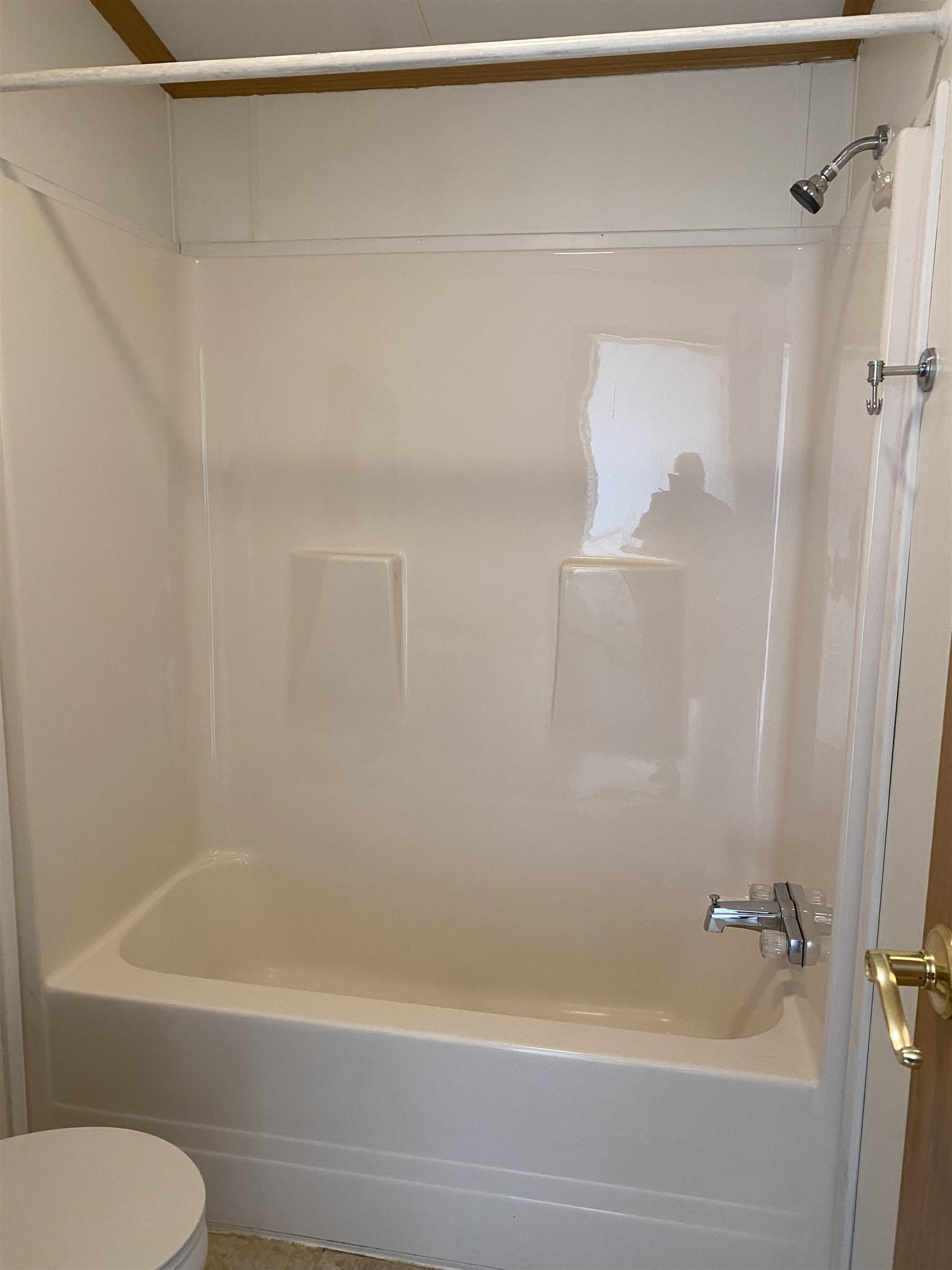 28 Billings Mobile Manor, Unit 28 Rutland, VT 05701 - Photo 15 of 19 Gallery Image 15