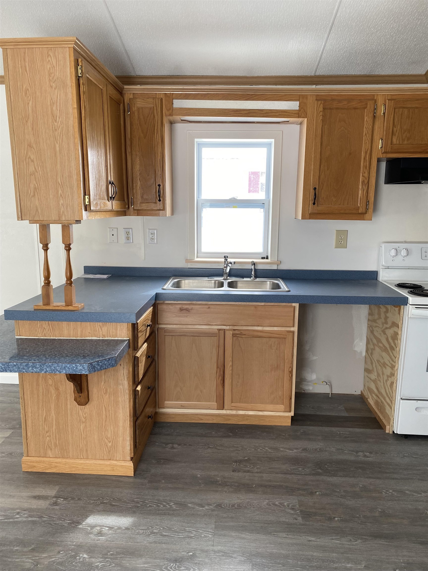 28 Billings Mobile Manor, Unit 28 Rutland, VT 05701 - Photo 4 of 19 Gallery Image 4