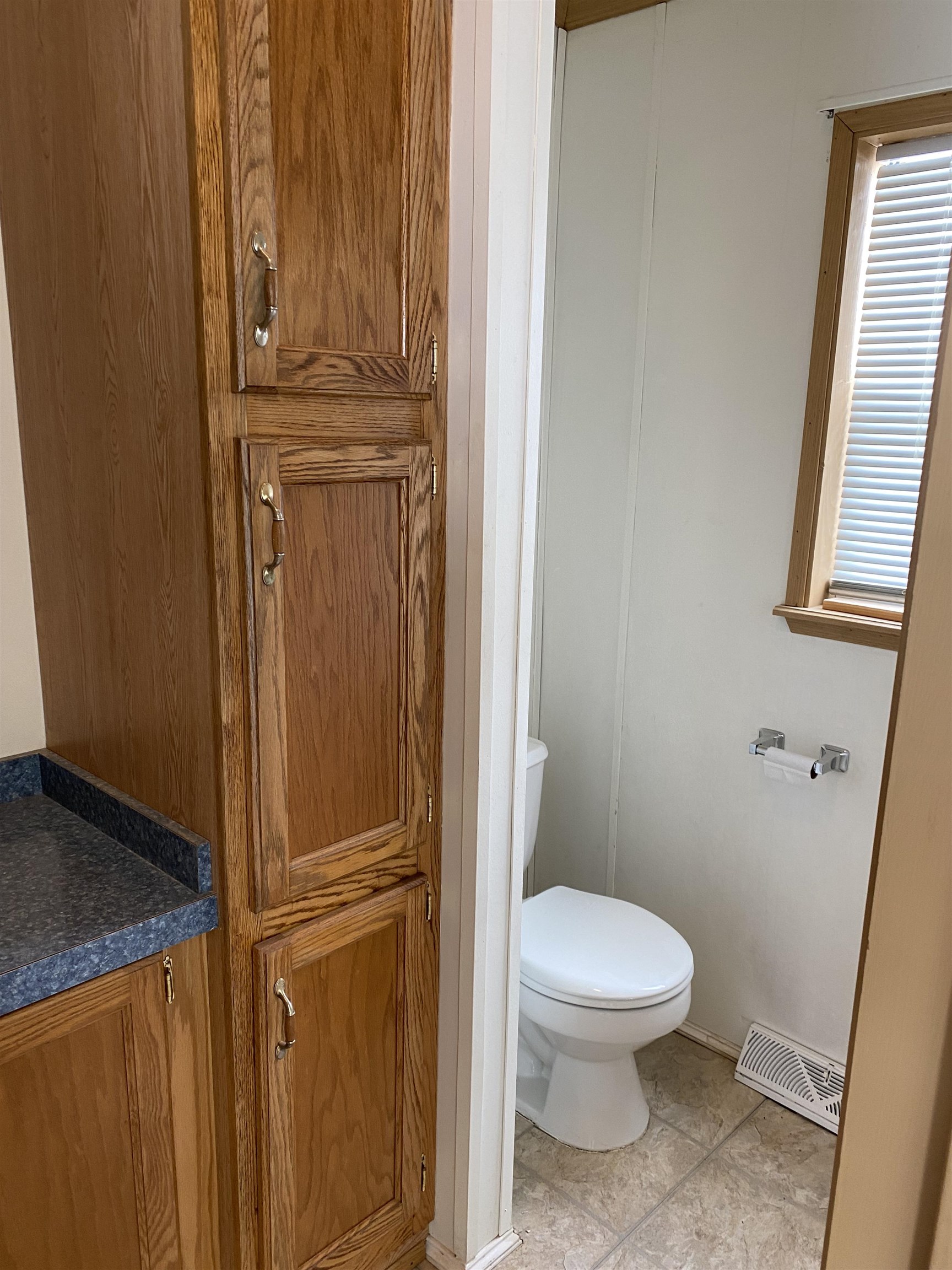 28 Billings Mobile Manor, Unit 28 Rutland, VT 05701 - Photo 10 of 19 Gallery Image 10
